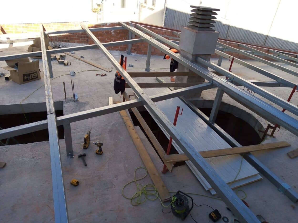 estructura atornilladas