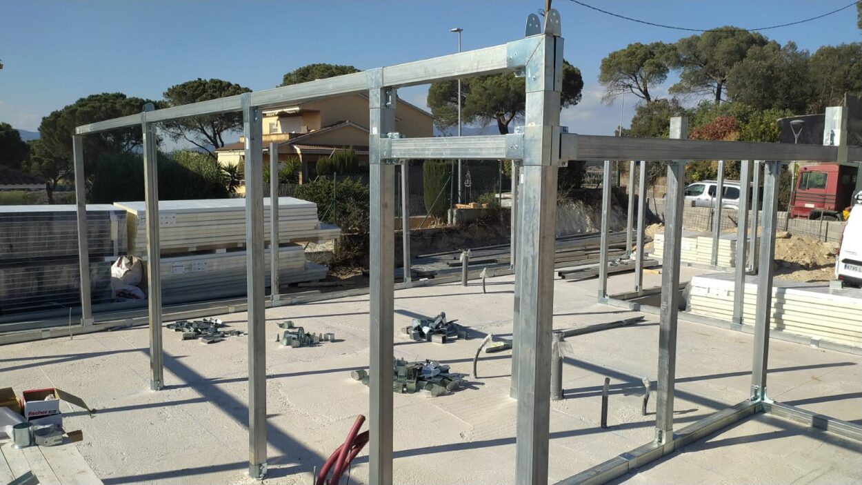 Estructura starmodul. Sistema atornillado para la construccion industrializada.