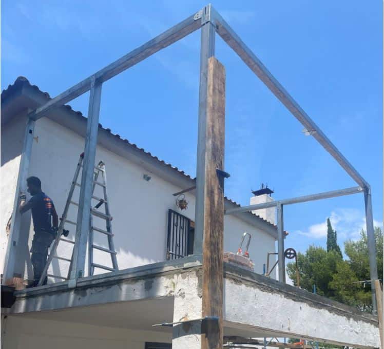 estructura atornillada