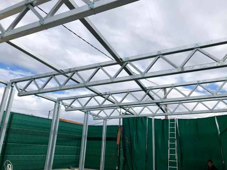 Starmodul bolted steel structure: assembled structure (llívia)