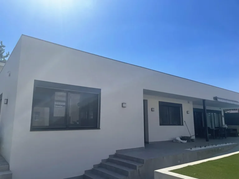 Maison terminée sur structure métallique boulonnée starmodul
